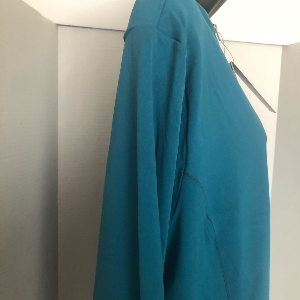 NIKE YOGA LUXE DRI-FIT WOMEN'S FULL-ZIP JACKET - Picture 4 of 8
